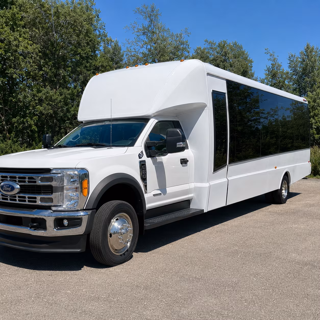 minibus rentals for the family arena and st charles venues