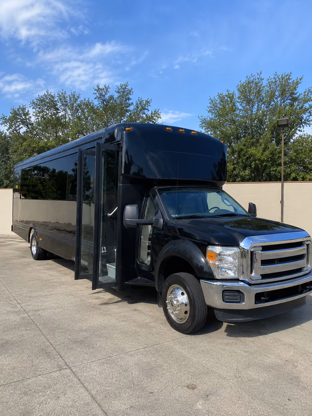 o fallon 20 passenger party bus