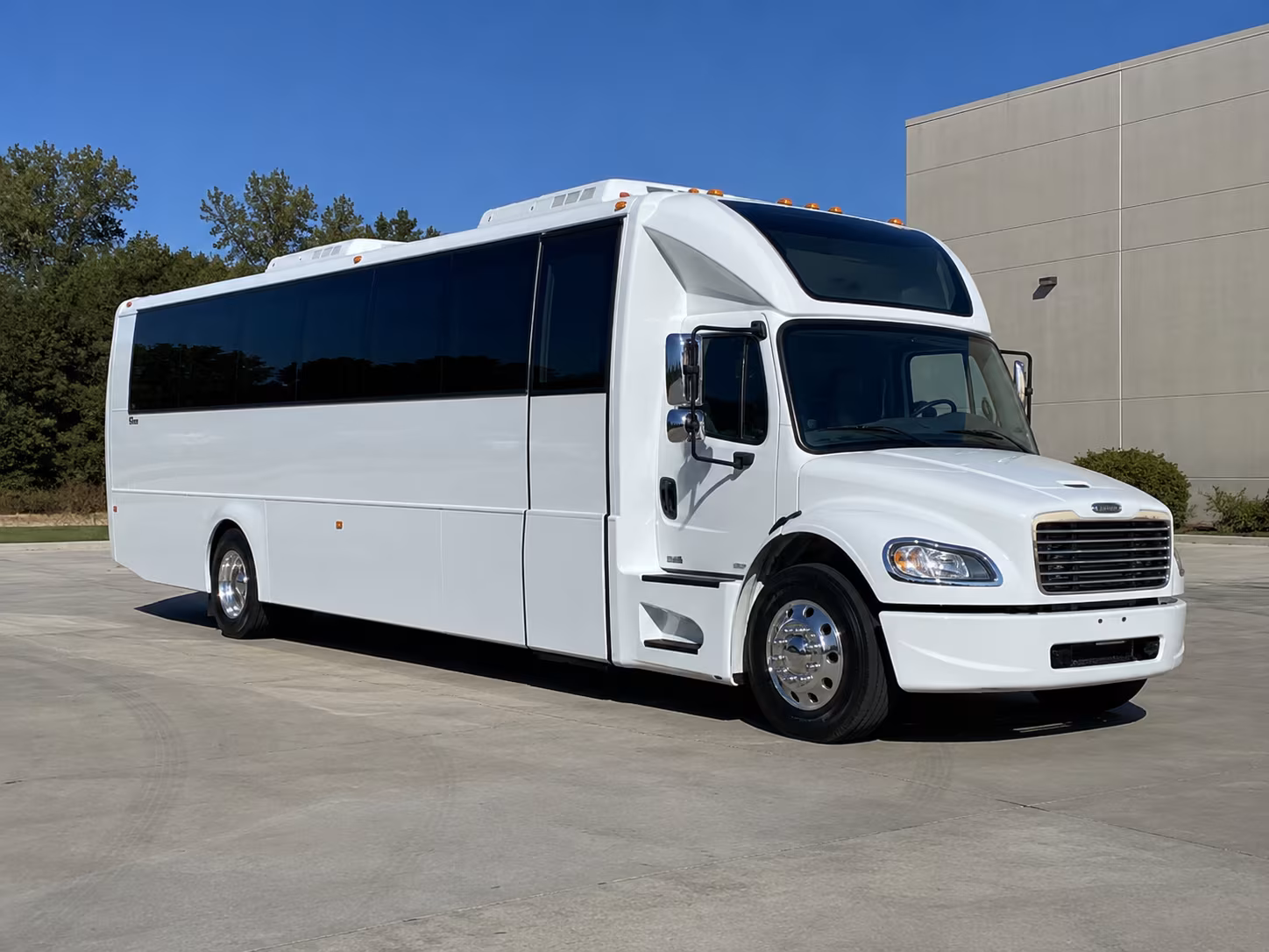 o fallon 28 passenger party bus