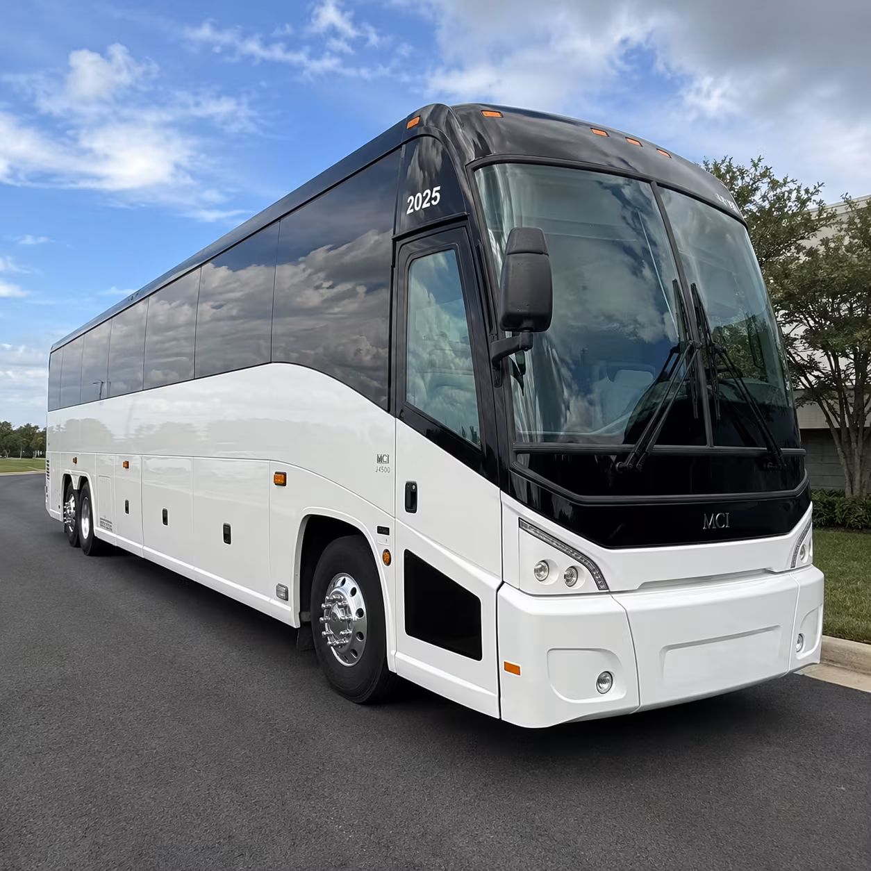 what makes prom bus rentals in o fallon different from splitting into separate cars